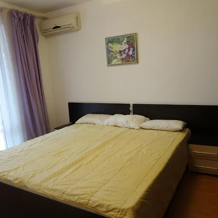 Supreme Apartment *