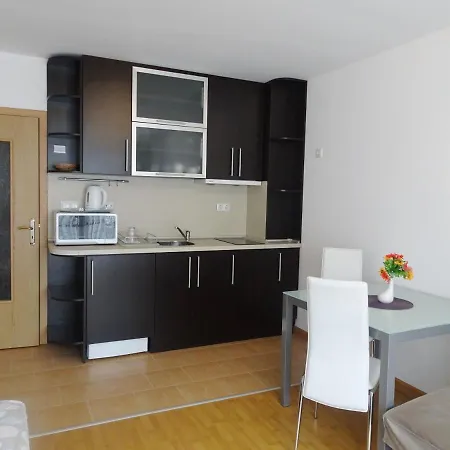 Supreme Apartment *